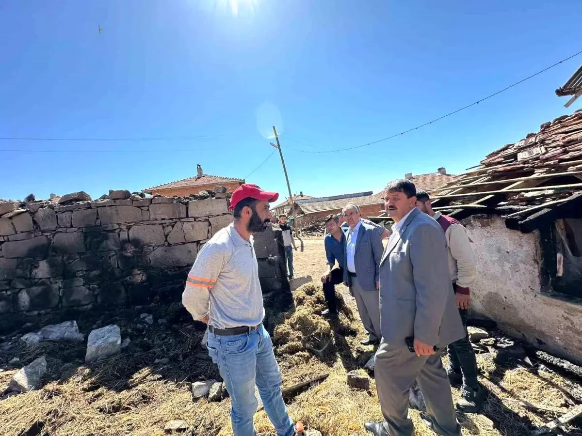 Kütahya'da Yangın Mağduru Muhtara Ziyaret