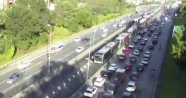 Metrobüs kaza mı oldu? 23 Eylül metrobüs kazası hangi durakta oldu, ölü-yaralı var mı?