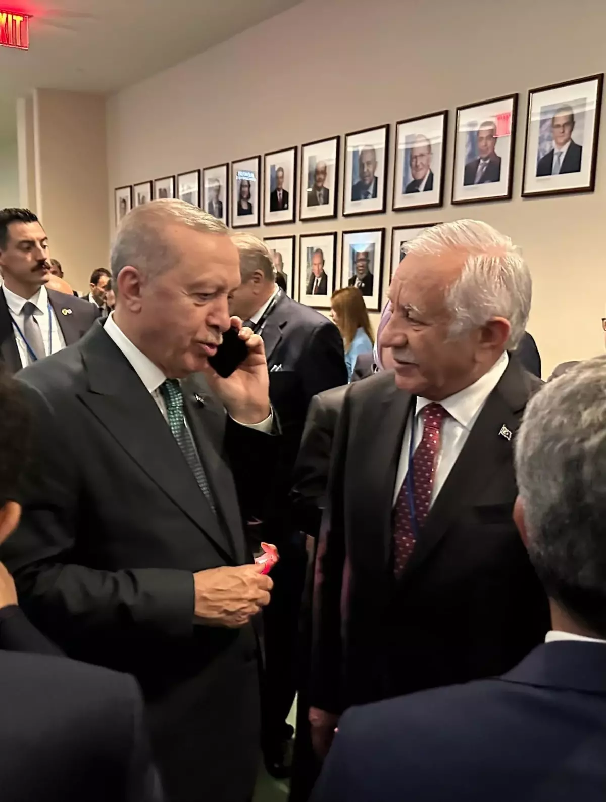 Bahçeli'den Erdoğan'a Tebrik ve Filistin Çağrısı