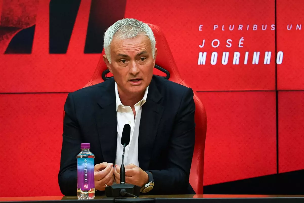 Kovulmayı henüz hazmedememiş! Mourinho'dan Fenerbahçe'ye olay sözler