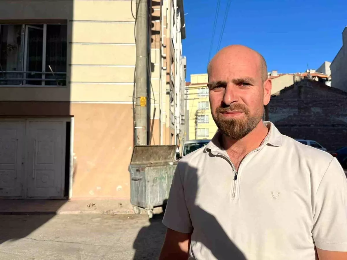 Çocuğunun Attığı Altın Kutusunu Alan Kadının Eşi ve Babası İtiraz Etti