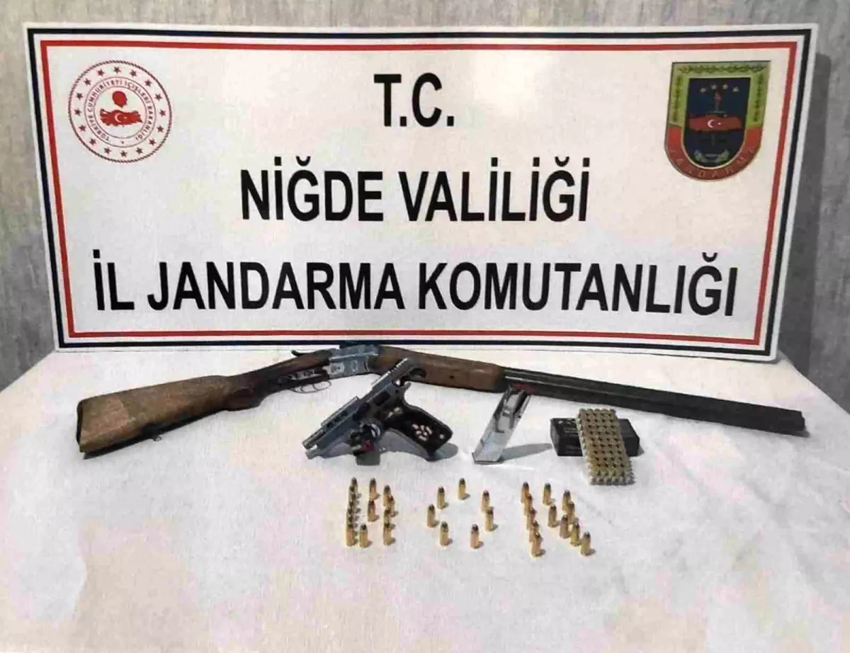 Niğde'de Sosyal Medyada Silahla Ateş Eden Şahıs Yakalandı