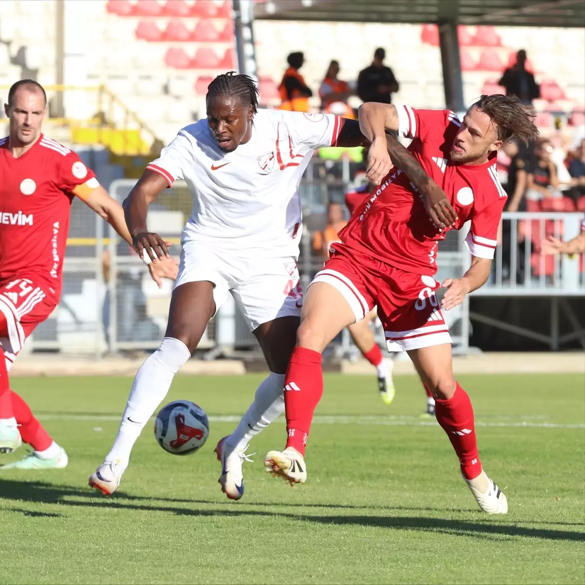 Boluspor, Ümraniyespor'a 1-0 Mağlup Oldu