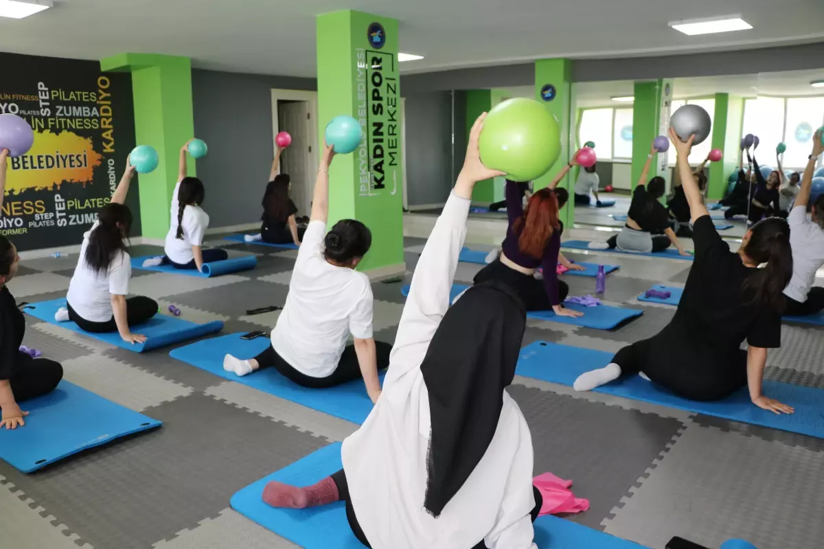 VAN'da Kadınlara Özel Ücretsiz Spor Merkezleri Açıldı