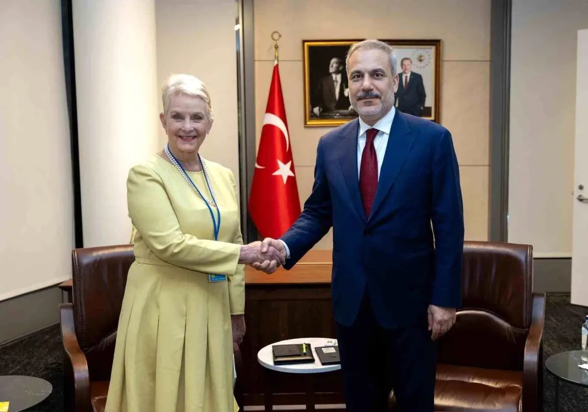 Dışişleri Bakanı Hakan Fidan, BM Dünya Gıda Programı İcra Direktörü Cindy McCain ile Görüşme Gerçekleştirdi