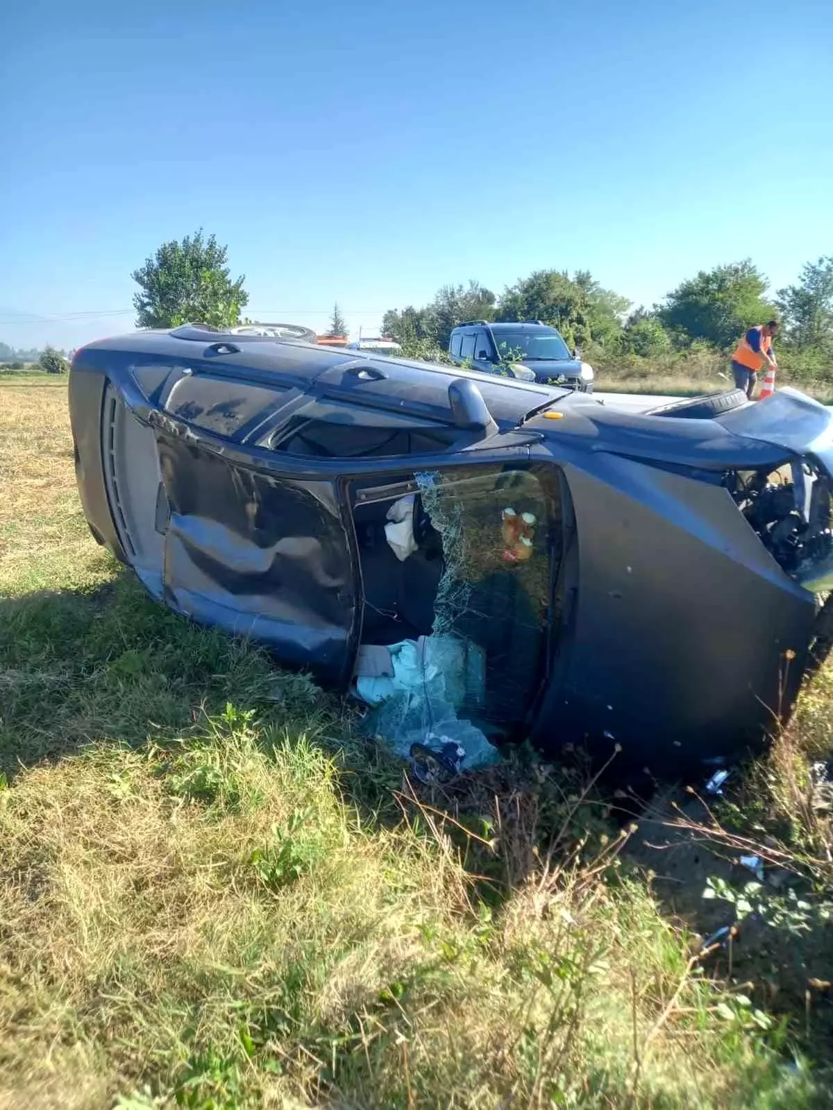 Bolu-Mudurnu Yolunda Takla Atan Araçta Sürücü Yaralanmadan Kurtuldu