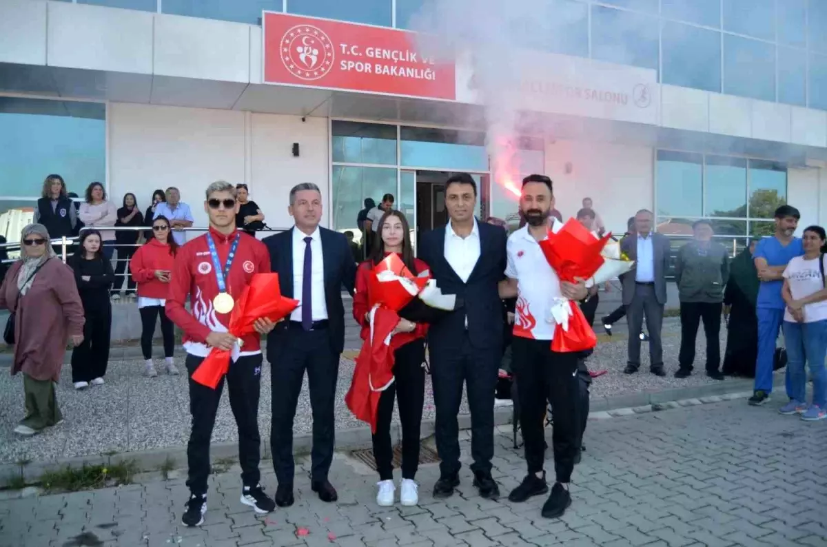 Bolu'dan İki Dünya Şampiyonu: Ceren Bağcı ve Hamza Çağrı Öncel