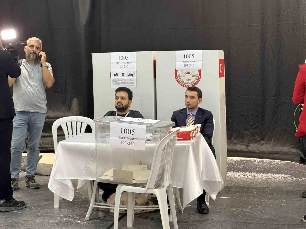 CHP İstanbul İl Başkanlığı Olağanüstü Kongresi'nde Oylama Tamamlandı