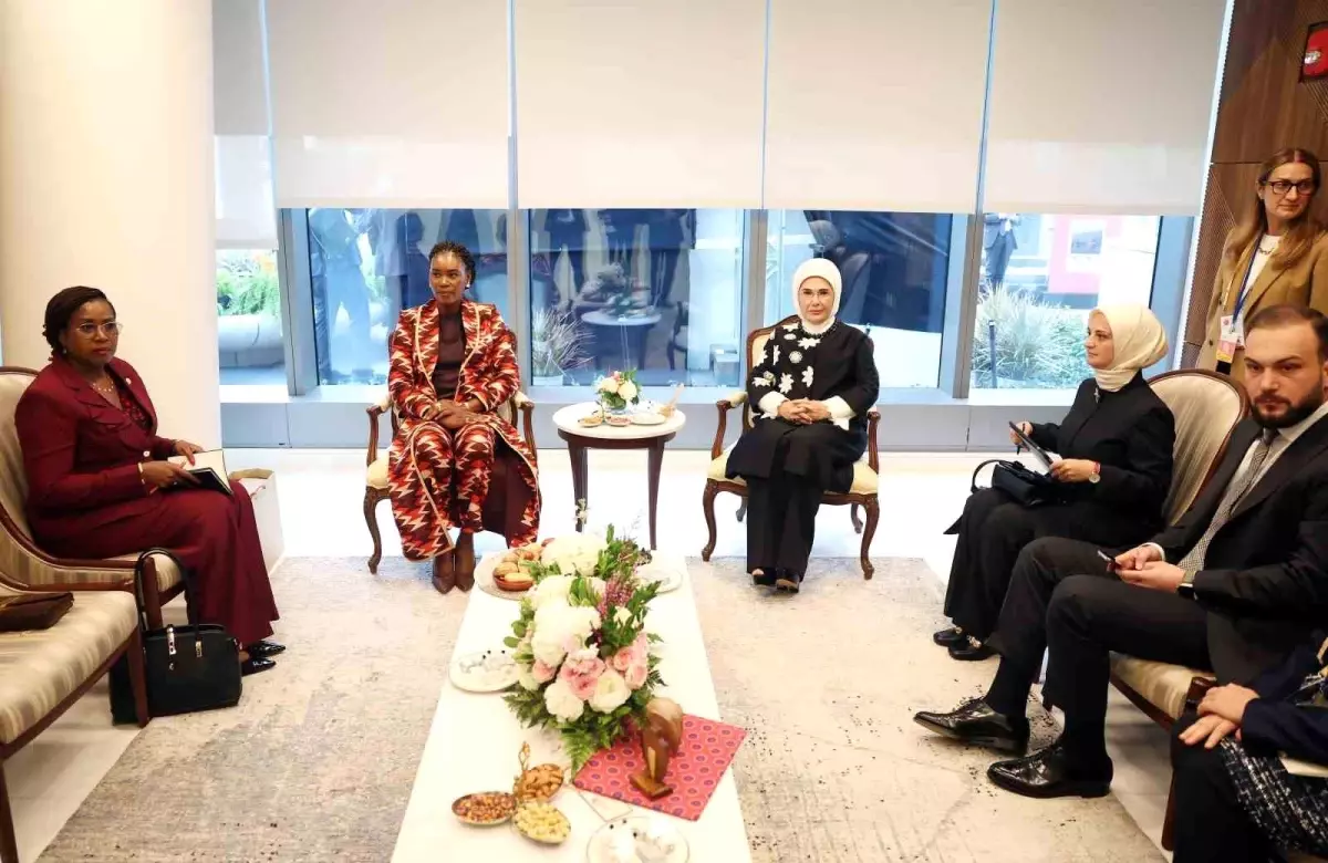Emine Erdoğan, Gabon Cumhurbaşkanının eşi ile Türkevi'nde bir araya geldi