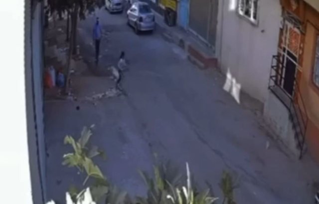 Attempted child abduction in Gaziantep during the day was thwarted at the last moment