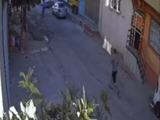 Attempted child abduction in Gaziantep during the day was thwarted at the last moment