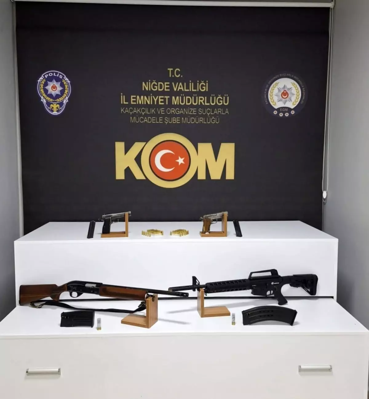 Niğde'de Silah Teşhiri Yapan Şahıslara Operasyon