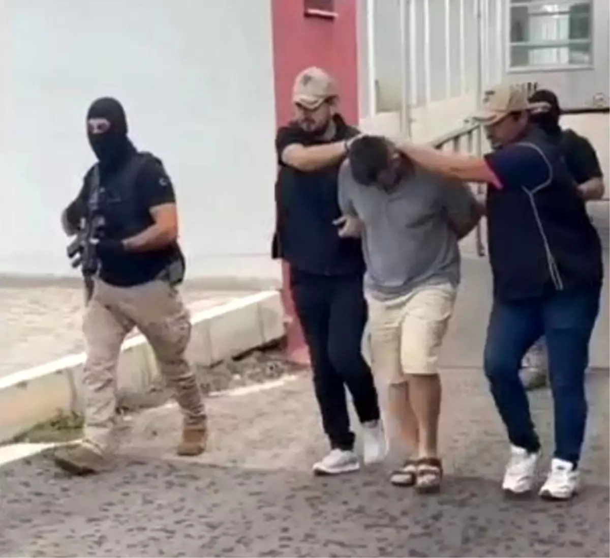 FETÖ Üyesi Firari Astsubay Adana'da Yakalandı