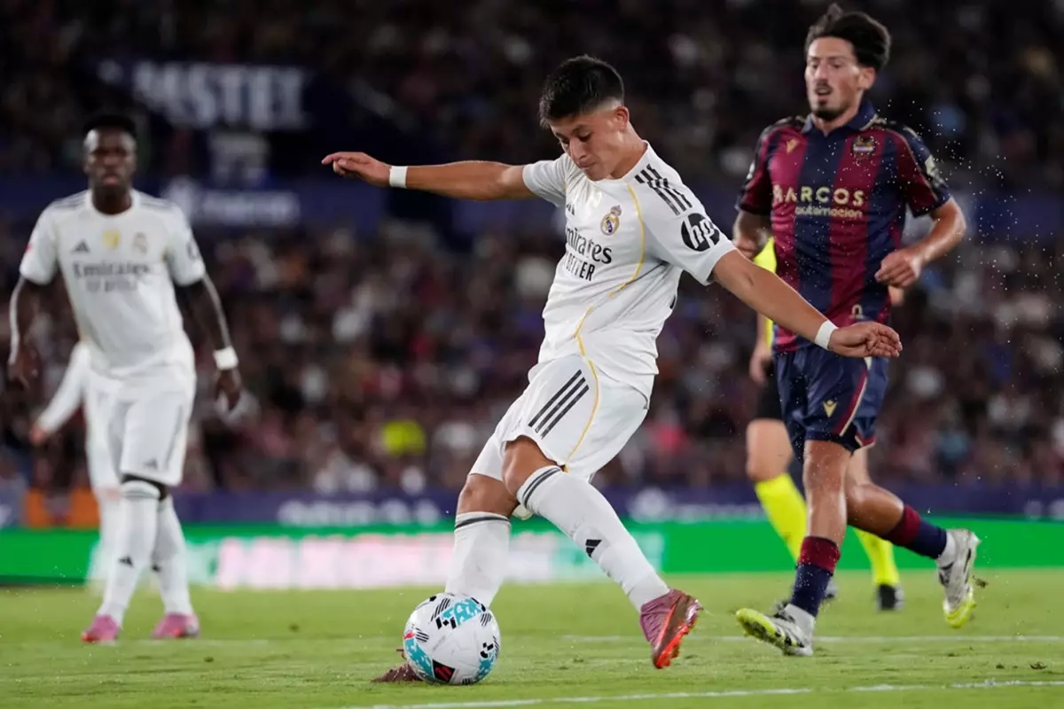 Arda Güler boş geçmedi! Real Madrid, Levante'yi 4-1 yendi