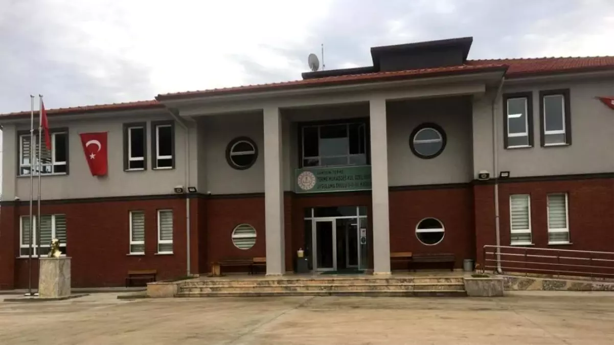 Samsun'da Özel Eğitim Okulunda Tartışmalı Nü Resim İddiası