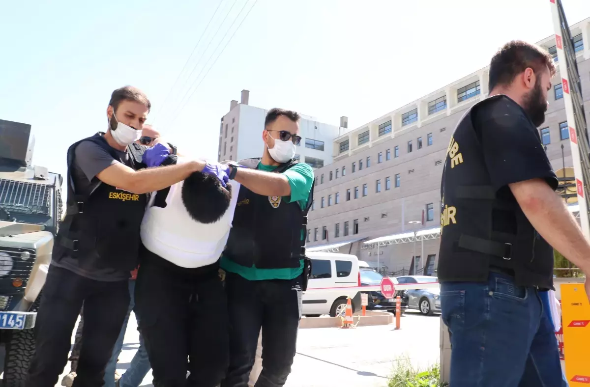 Eskişehir'de kar maskeli saldırgan 5 kişiyi bıçaklayarak 75 yıl hapis cezasına çarptırıldı