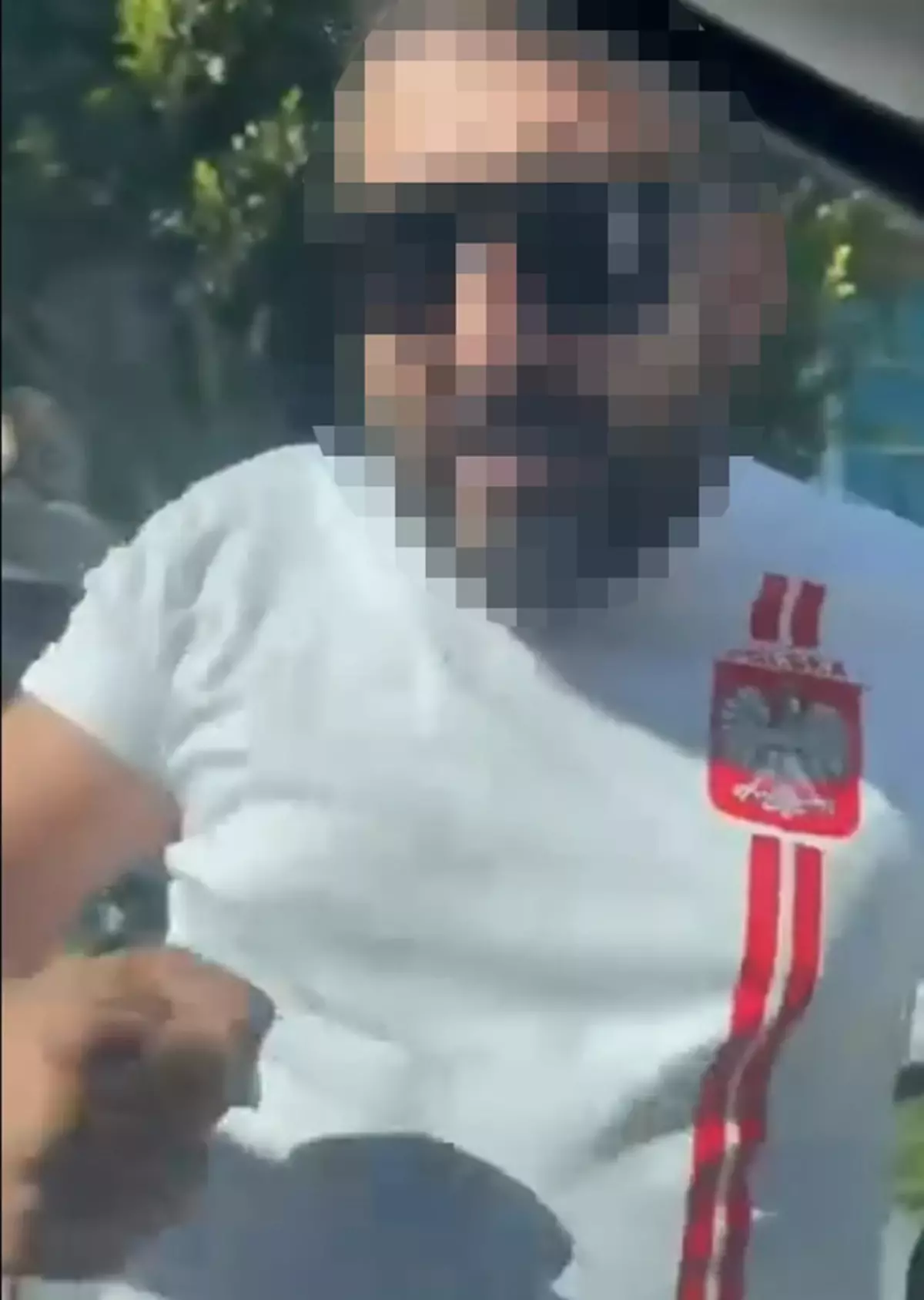 Alanya'da Safari Aracı Sürücüsü Ukraynalı'nın Camını Yumrukladı