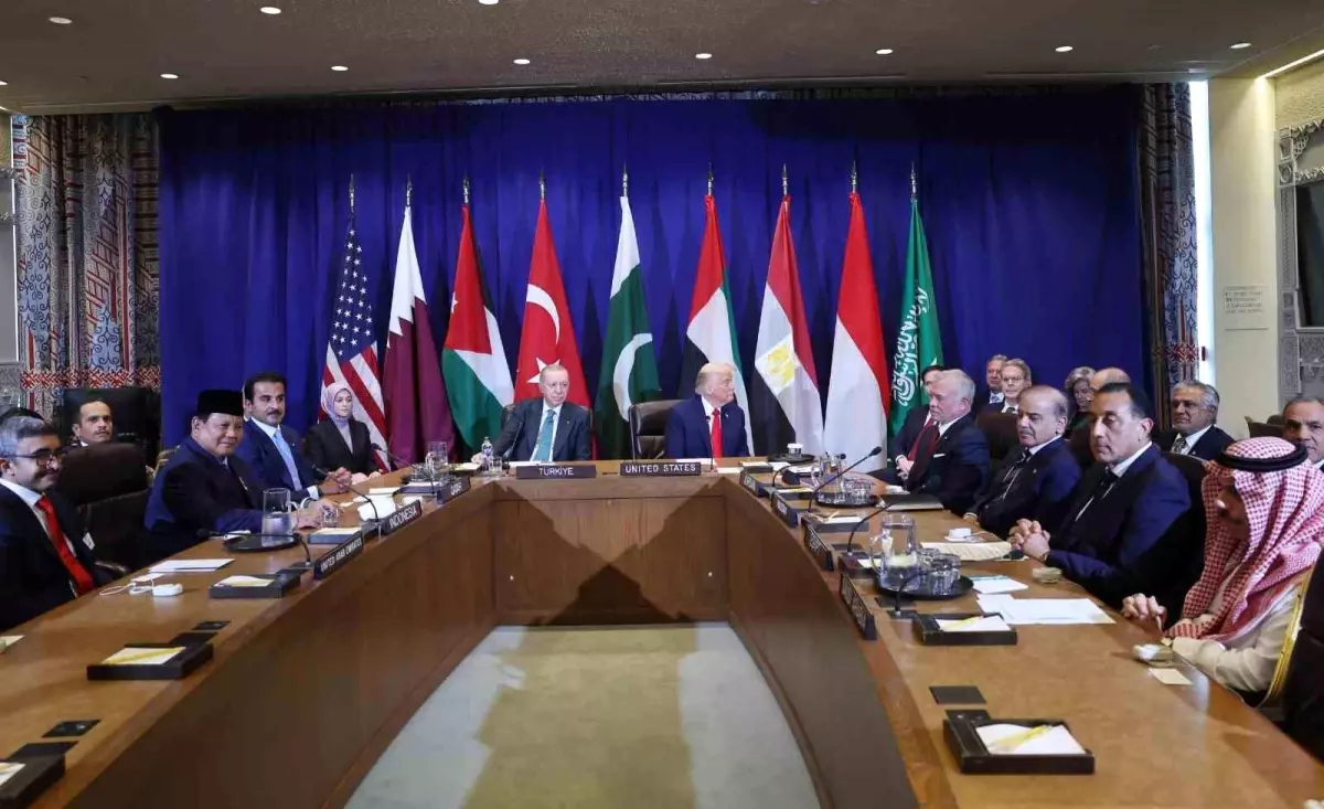 Trump, Arap ve Müslüman Liderlerle Batı Şeria Üzerine Görüşmelerde Bulundu