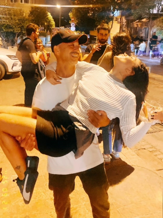 yakin arkadasliktan ask cikti riza kocaoglu yeni 19080593 9019 m