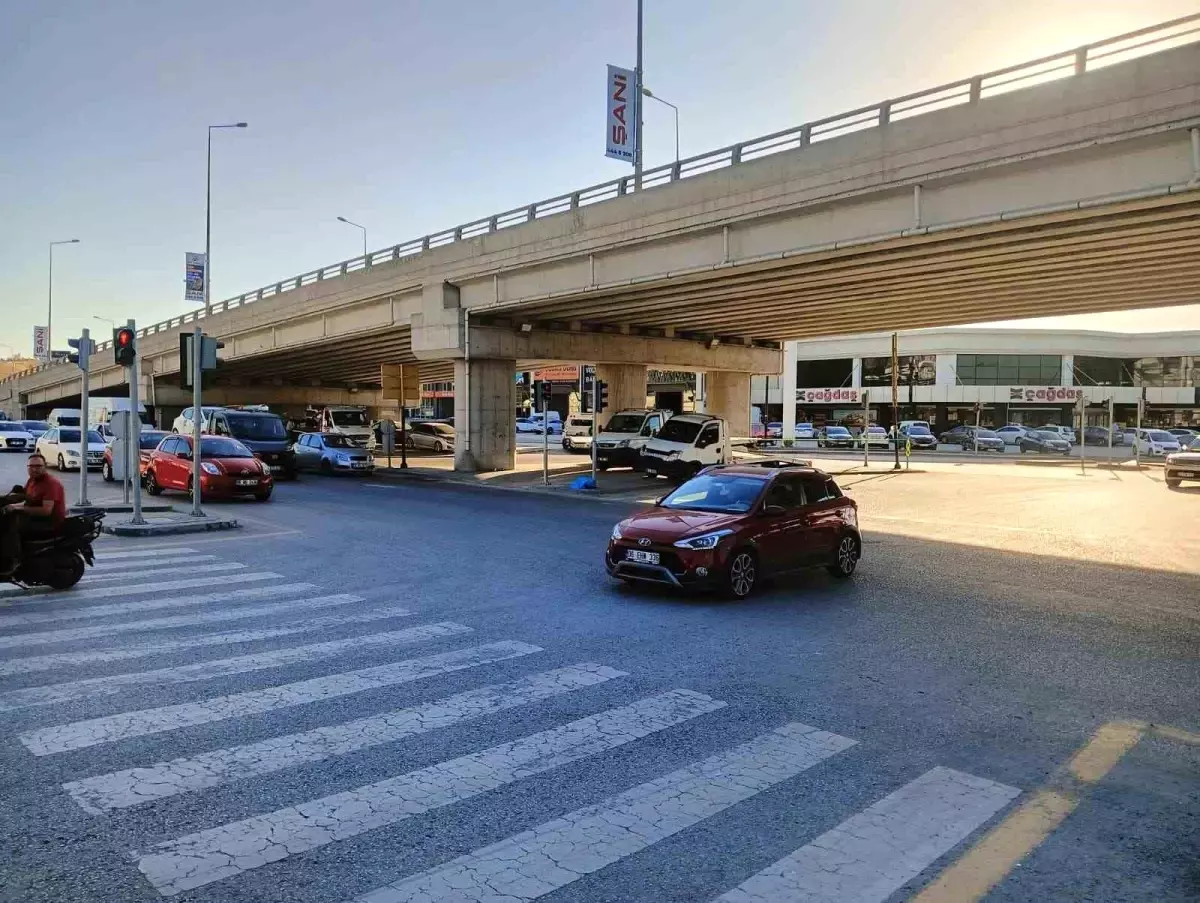 Ankara'da Beton Mikserinin Çarptığı Adam Hayatını Kaybetti