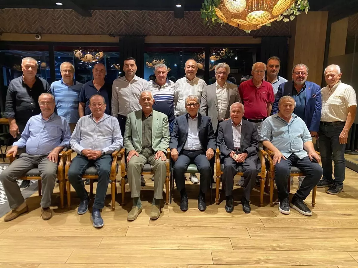 Balıkesirspor Eski Başkanları ile Bir Araya Geldi
