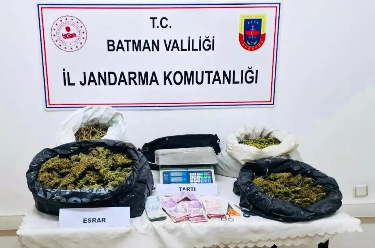 Batman'da Uyuşturucu Operasyonu: 6 Kilo Esrar Ele Geçirildi