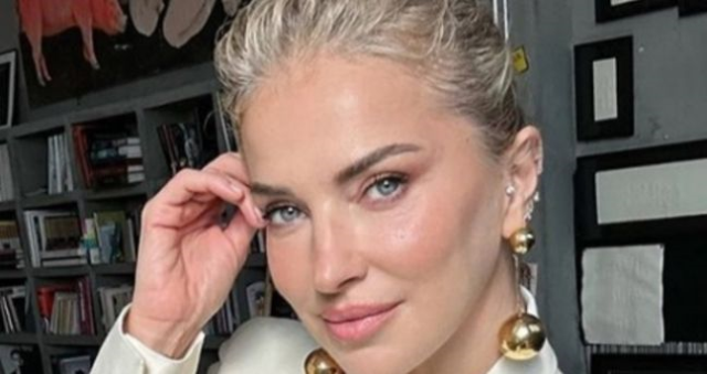 Burcu Esmersoy kimdir? Burcu Esmersoy kaç yaşında, nereli, eşi kim? Burcu Esmersoy kimdir? Burcu Esmersoy kaç yaşında, nereli, eşi kim?