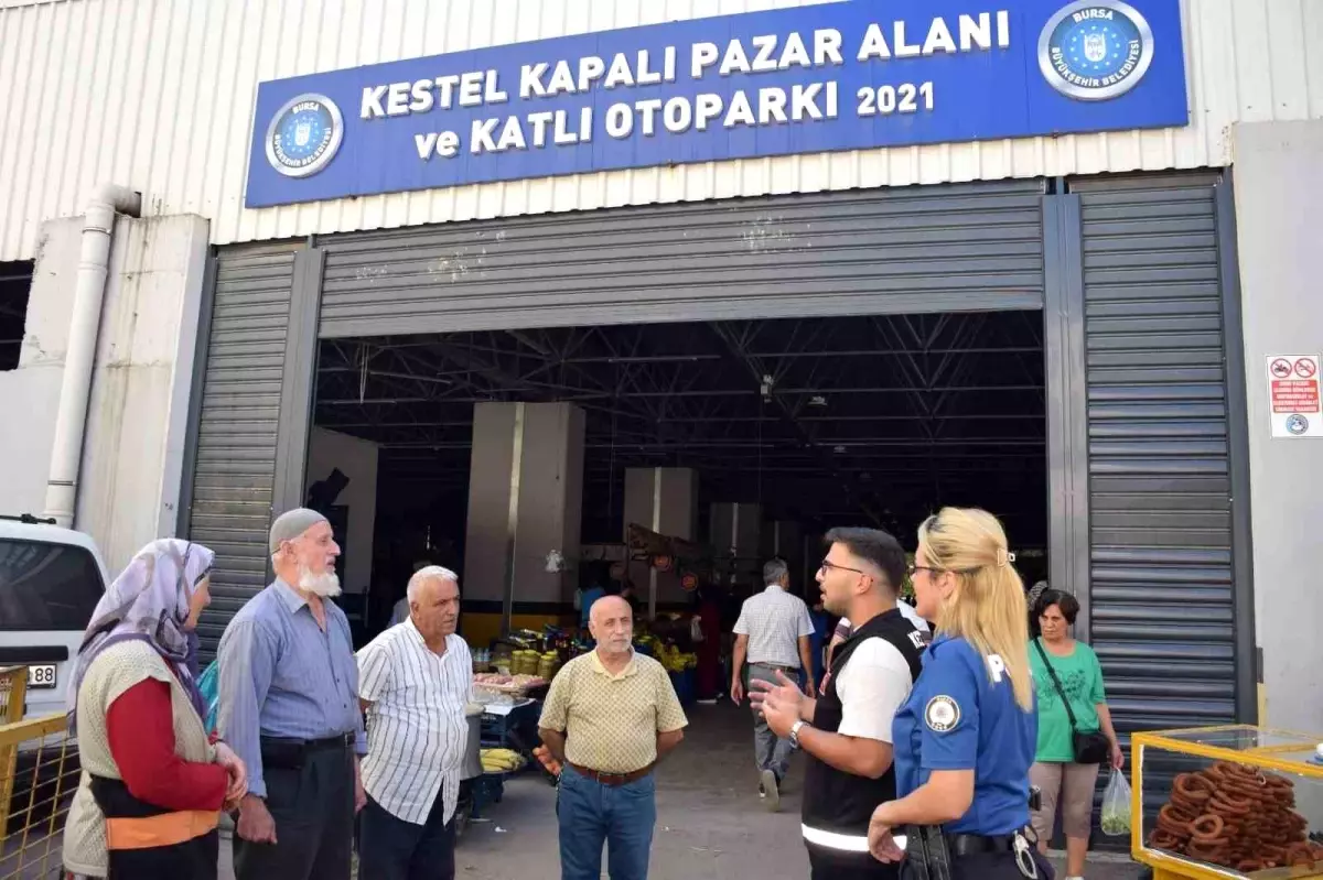 Bursa'da Polis Ekiplerinden Dolandırıcılığa Karşı Bilgilendirme