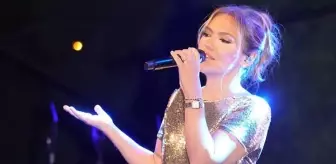 Demet Akalın'dan eğitim takvimine tepki