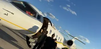 Didem Soydan ve Öncü Sönmez, özel jetle Londra'ya tatil için gitti