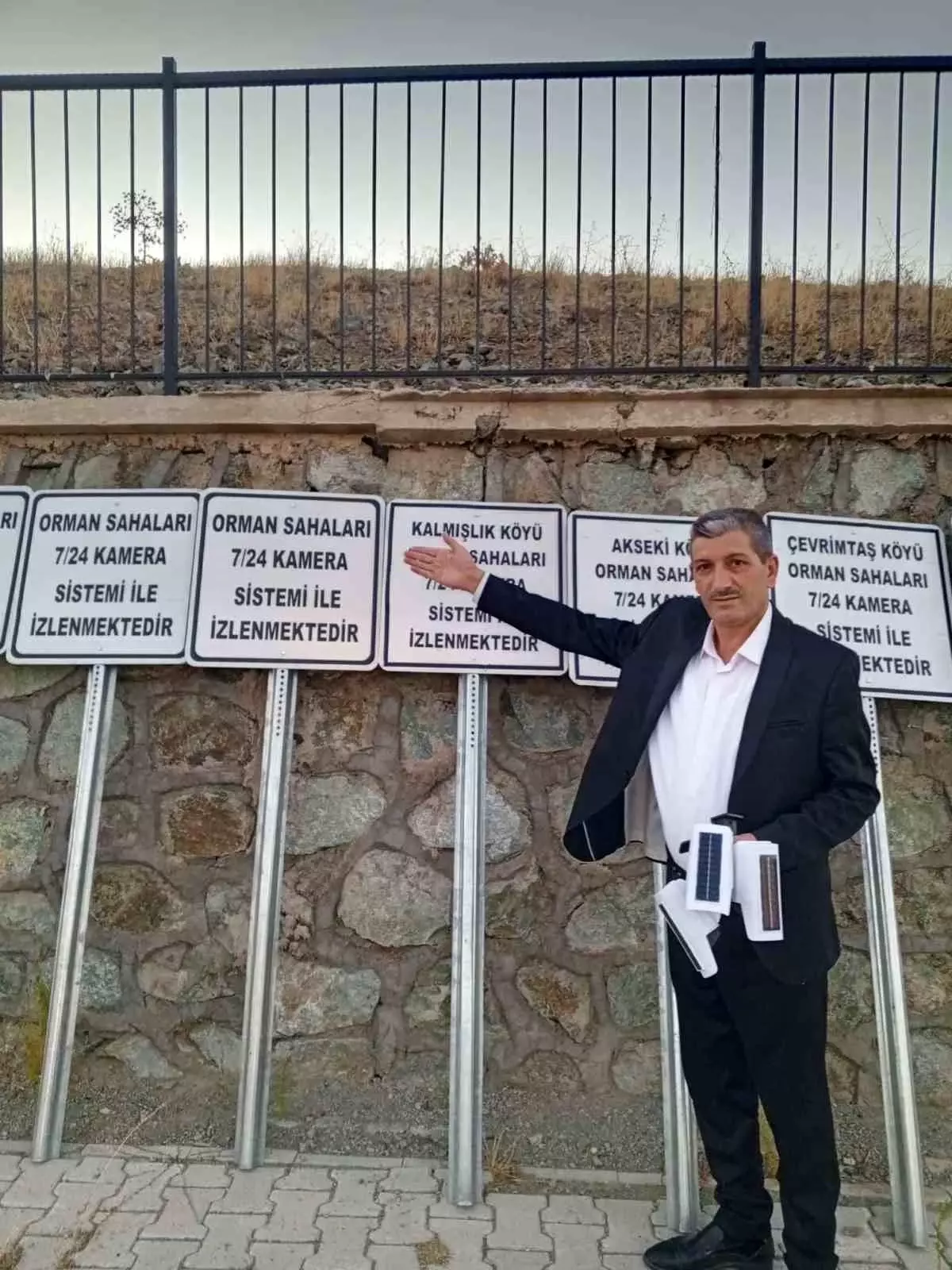 Günbalı Köyü Muhtarı, Orman Yangınlarına Karşı Güvenlik Kamerası Taktırdı