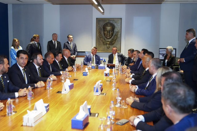 Fenerbahçe President Sadettin Saran and board members received their certificates