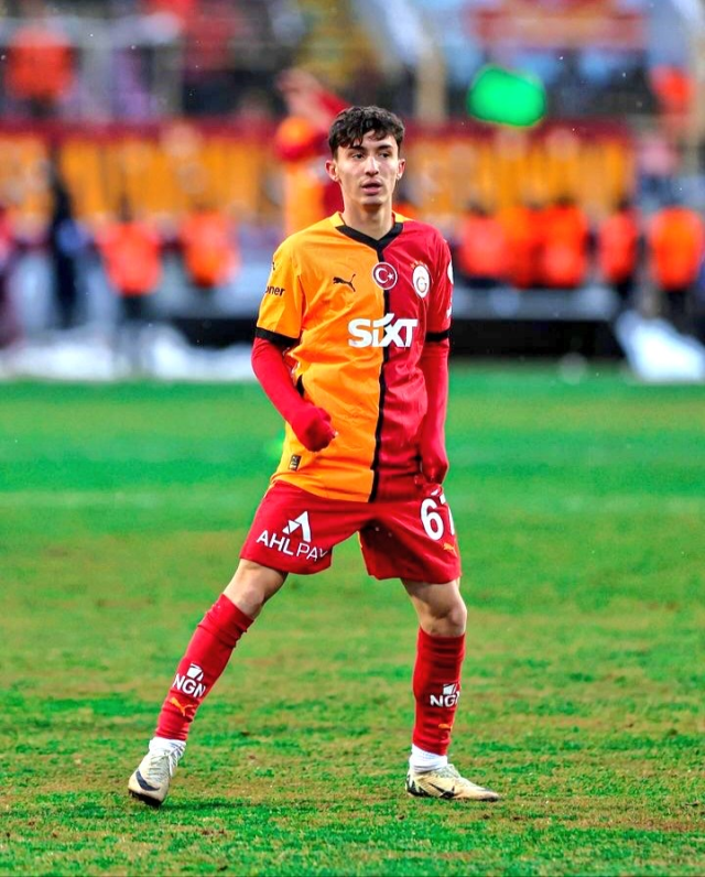 galatasaray in yolladigi futbolcu 4 gol birden 19084632 1603 m