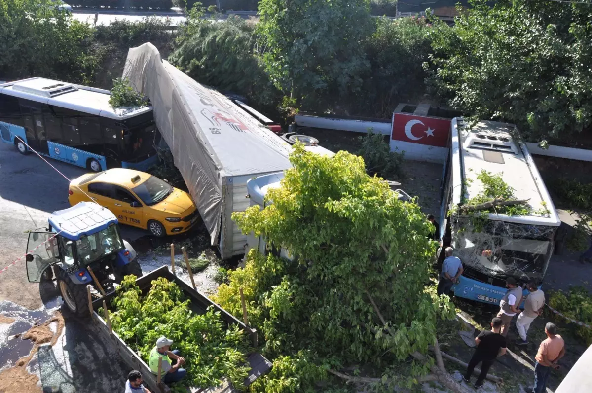 İki araç ile polis memuruna çarpan tır körpüden uçtu; 1 ölü, 2 yaralı