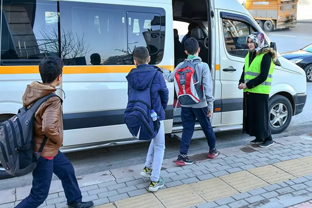 İstanbul'da okul servis araçları için yeni karar