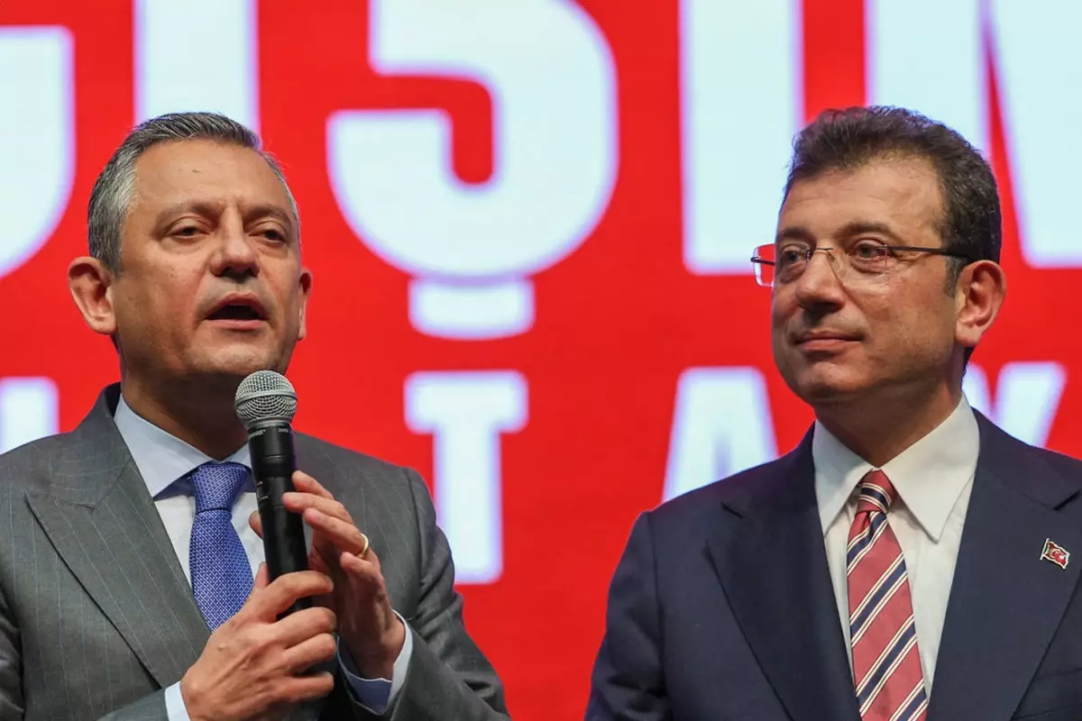 Özgür Özel: İmamoğlu cumhurbaşkanı adayı olamazsa en kuvvetli aday Mansur Yavaş