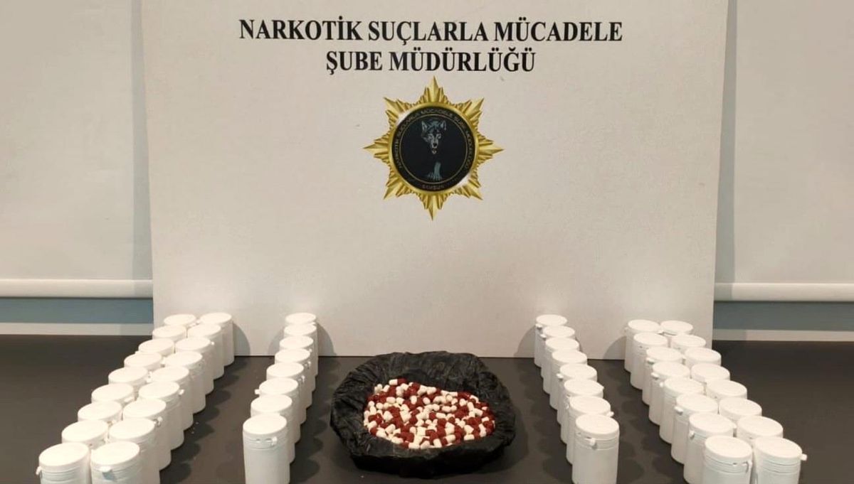 Samsun'da Uyuşturucu Operasyonunda Binlerce Sentetik Ecza Ele Geçirildi