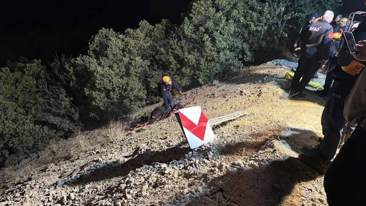 Sivas'ta Trafik Kazası: 4 Kişi Hayatını Kaybetti