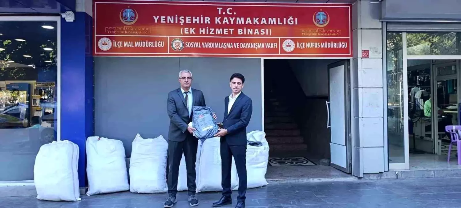 TKDK, Öğrencilere Kırtasiye Yardımı Yaptı
