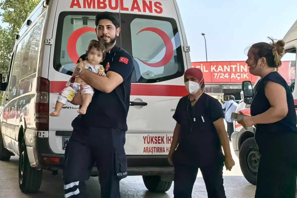 Yerde bulduğu maraş otunu yutan bebek hastanelik oldu