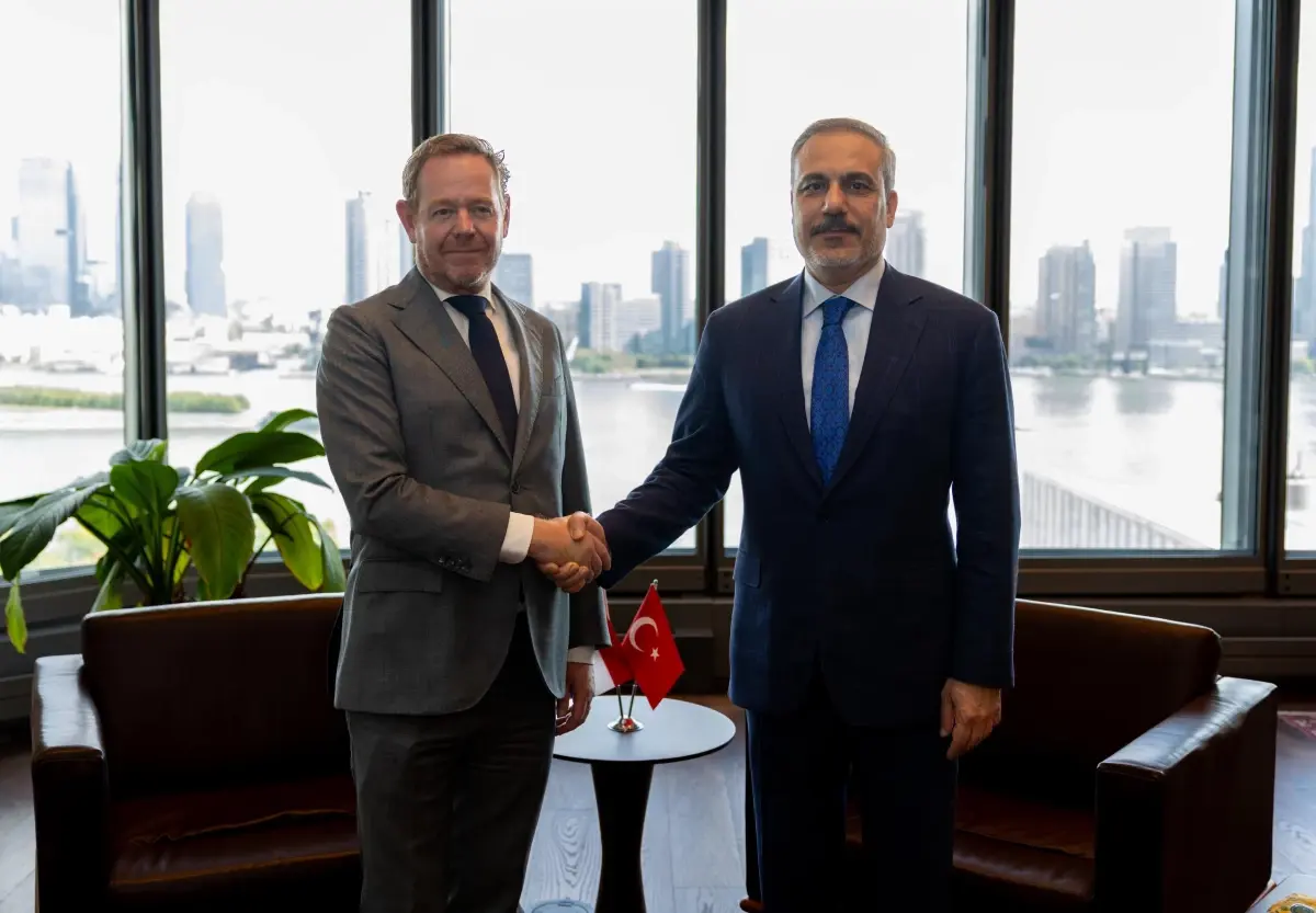 Dışişleri Bakanı Hakan Fidan, New York'ta Hollanda ile Görüştü