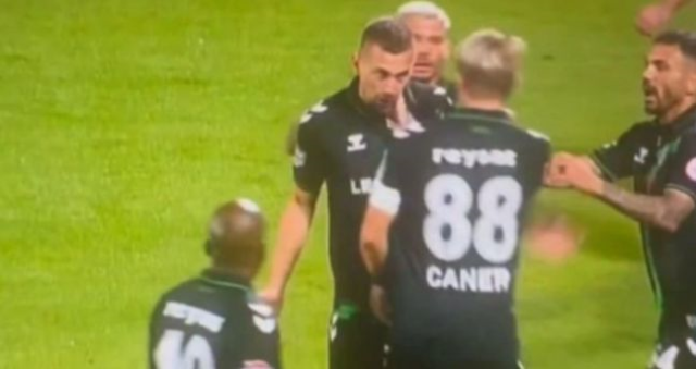 Caner Erkin kime tokat attı? Caner Erkin takım arkadaşına tokat mı attı, neden tokat attı?