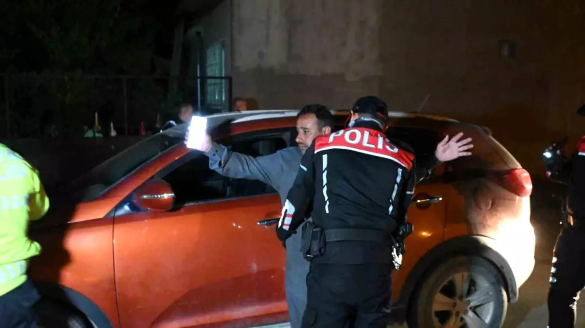 Eskişehir'de Gece Uygulaması: 395 Şahıs ve 157 Araç Sorgulandı