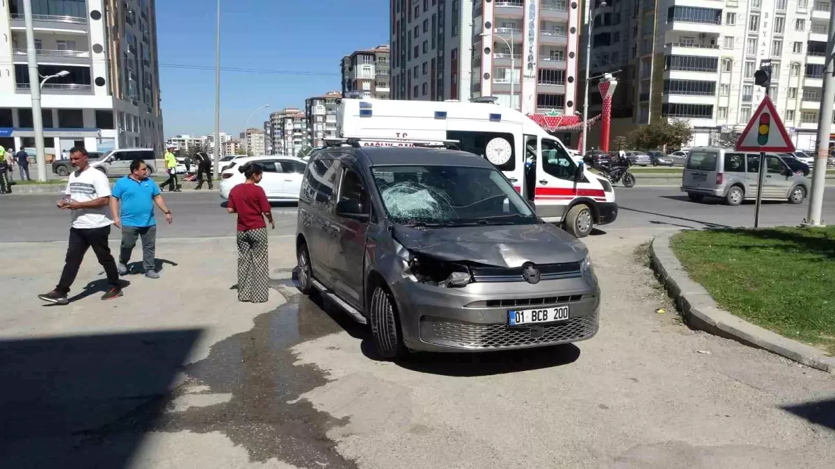 Malatya'da Anne ve 2 Çocuğu Trafik Kazasında Yaralandı