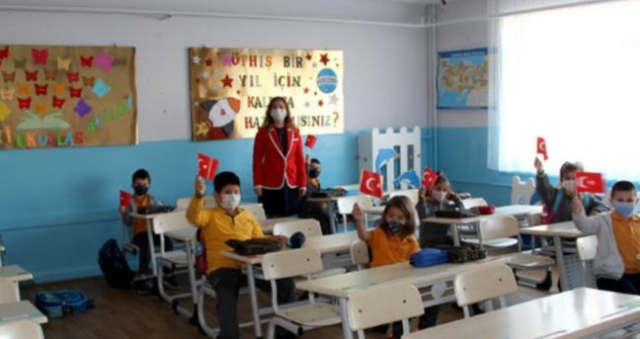 Okullar ne zaman kapanıyor? Resmi tatiller ne zaman? 2025-2026 eğitim öğretim yılı takvimi açıklandı!