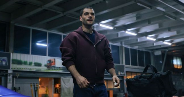 Show TV Veliaht 3. bölüm Full HD izle: Veliaht son bölüm izle!