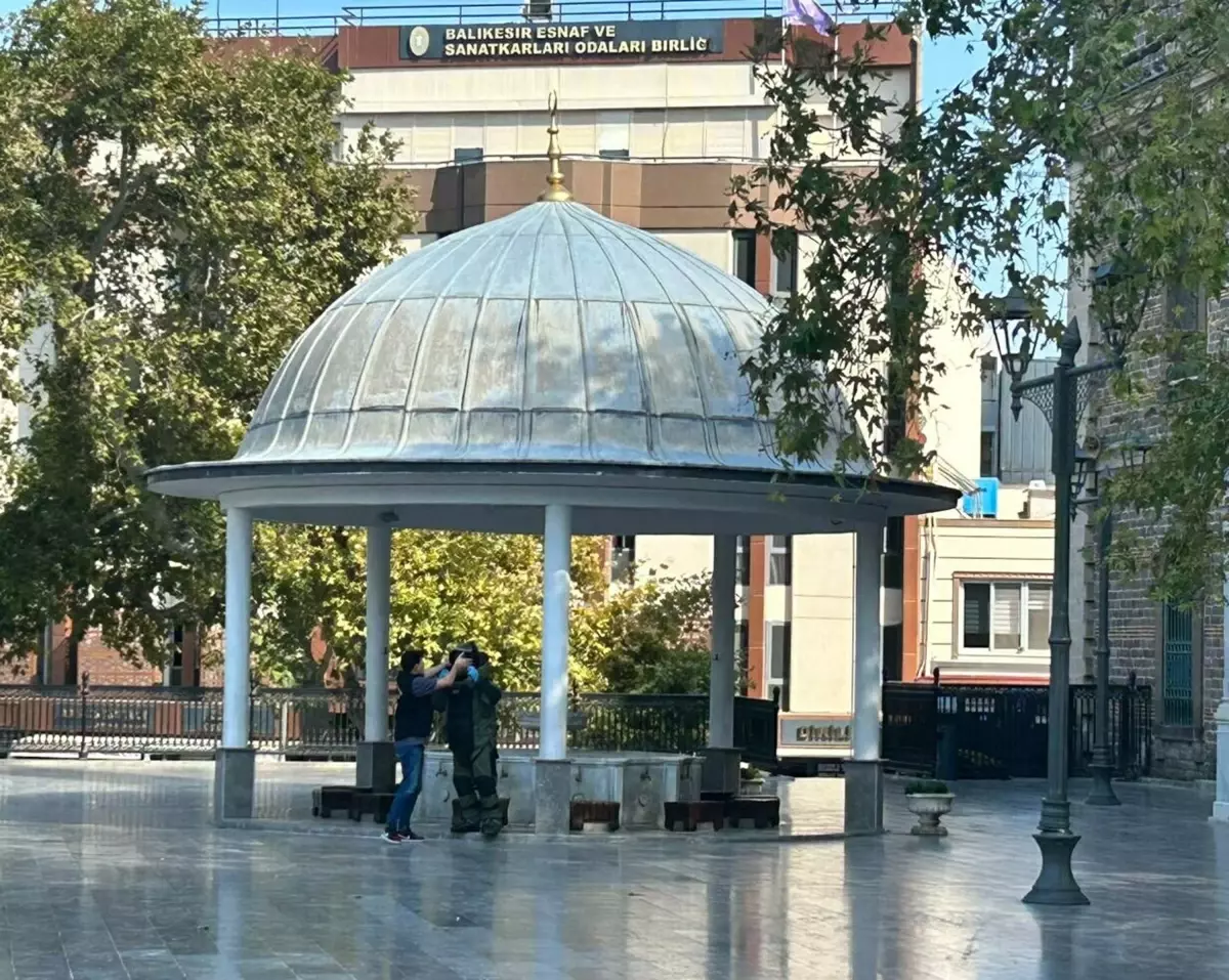 Balıkesir'de Şüpheli Çanta Patlatıldı