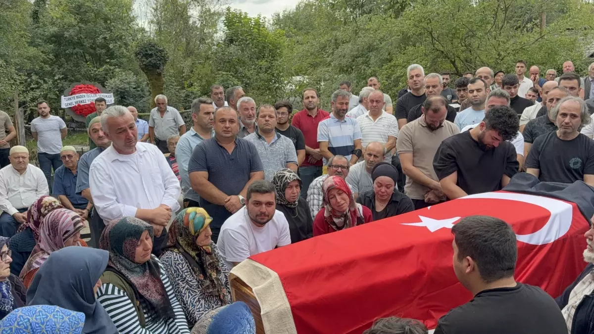 Zonguldak'ta Maden Göçüğünde Hayatını Kaybeden Orhan Maskar, Bartın'da Son Yolculuğuna Uğurlandı