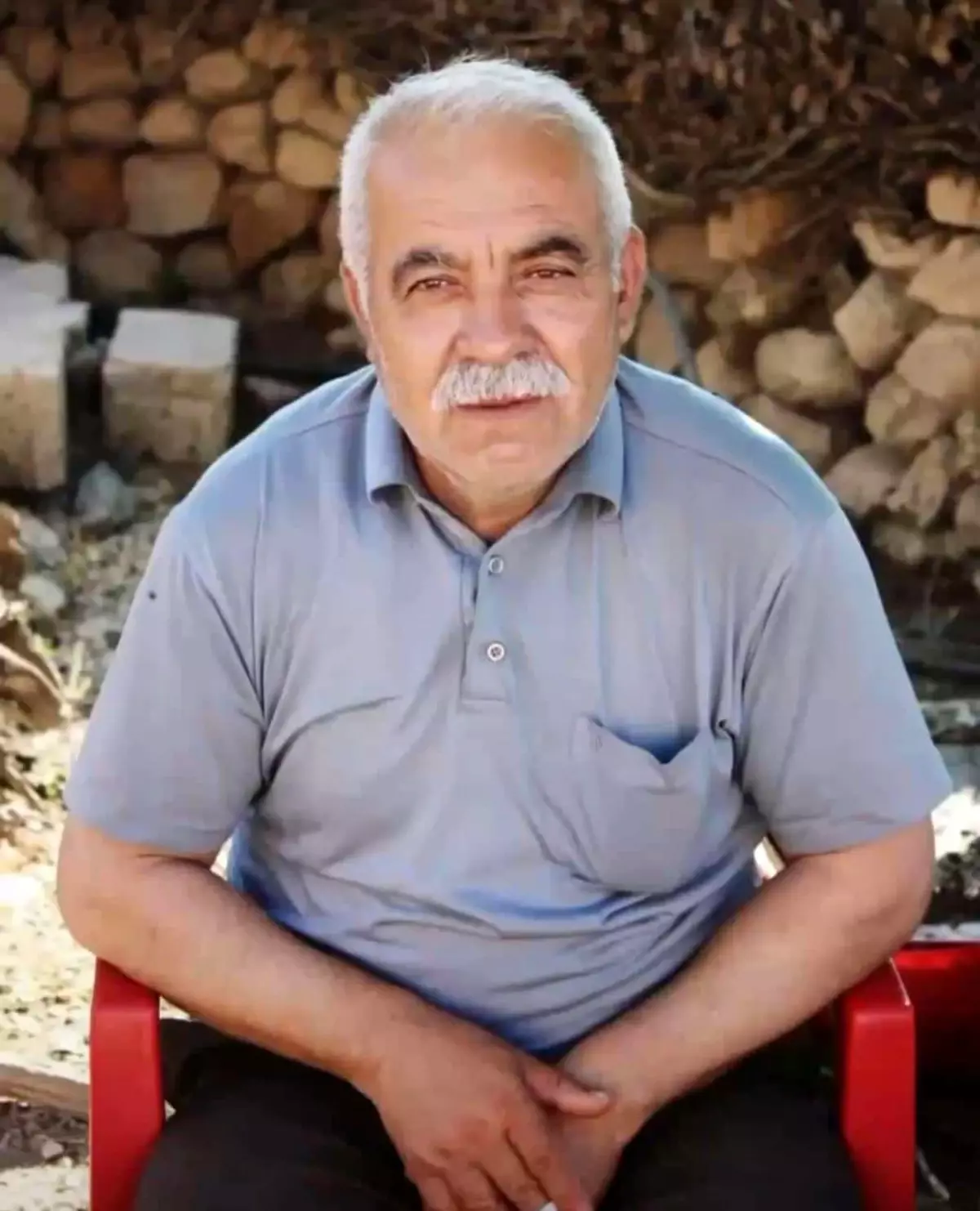 Ceviz Ağaçından Düşen Muhtar Hayatını Kaybetti