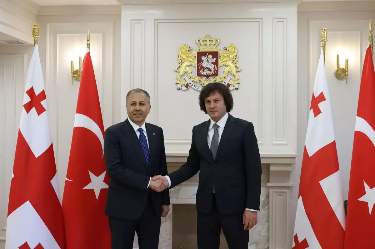 İçişleri Bakanı Ali Yerlikaya, Gürcistan Başbakanı ile Görüşme Gerçekleştirdi
